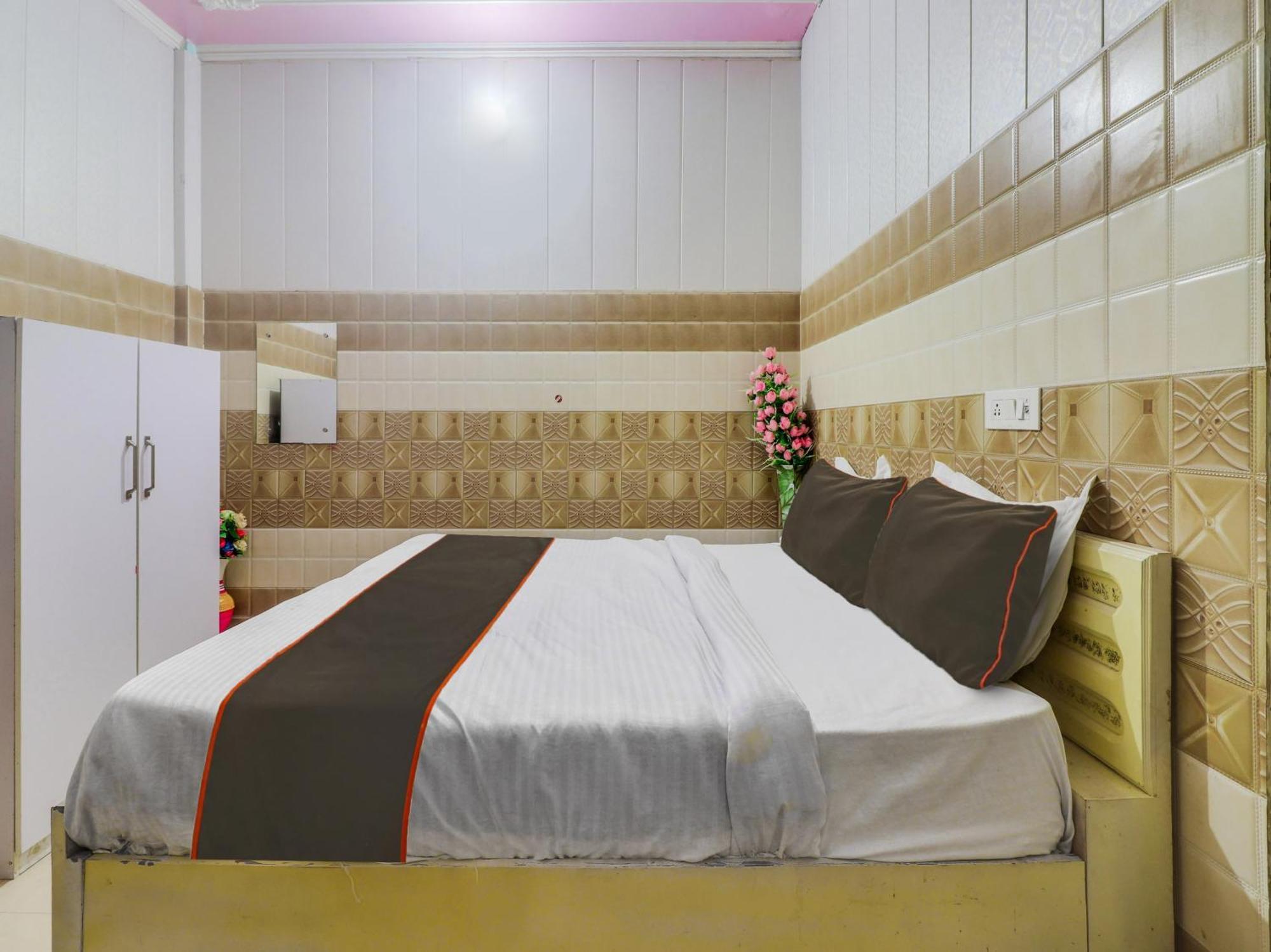 Hotel Collection O Paradise And Restaurant Kashipur Exterior foto